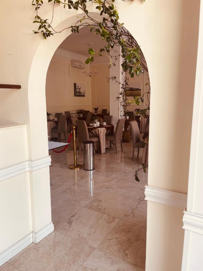 Hotel Regina Margherita Bordighera Exterior foto